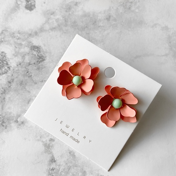 haveit.wearit.liveit Jewelry - Megan Flower Stud Earrings in Coral and Mint